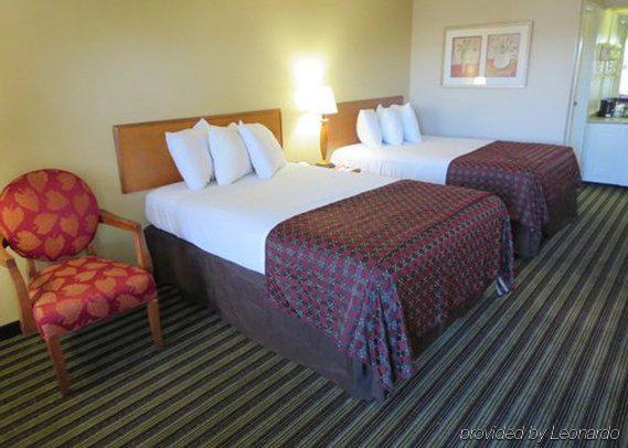 Quality Inn At The Mall - Валдоста Экстерьер фото